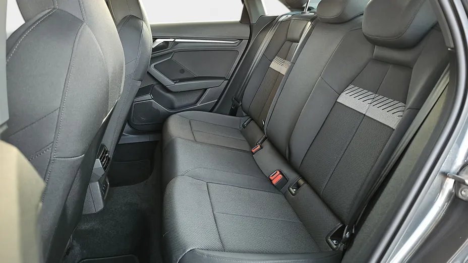 AUDI A3 A3 35 TFSI mHEV S Line S tronic