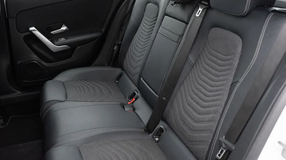 MERCEDES-BENZ A Klasa A 200 Progressive 7G-DCT