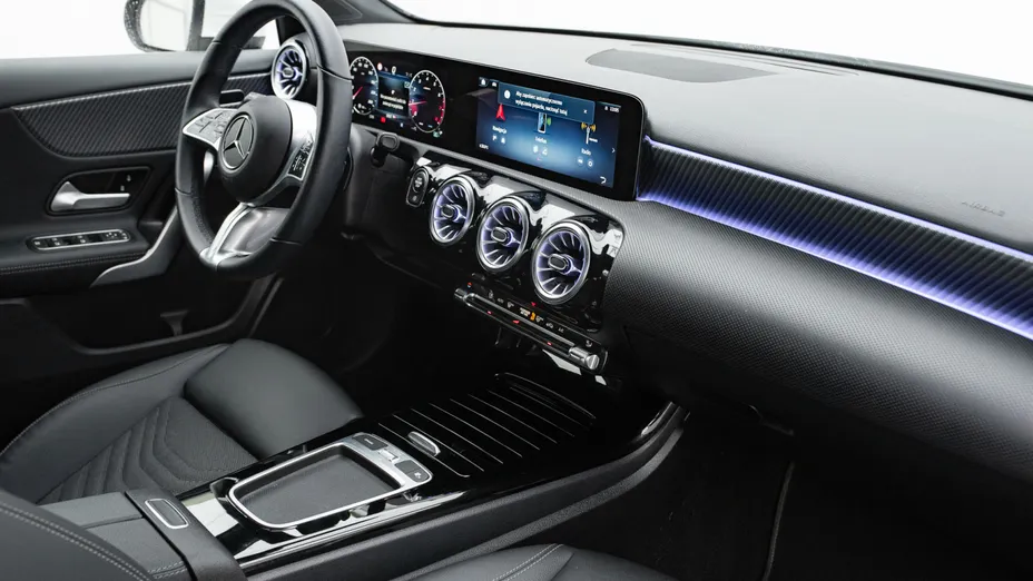 MERCEDES-BENZ A Klasa A 200 Progressive 7G-DCT