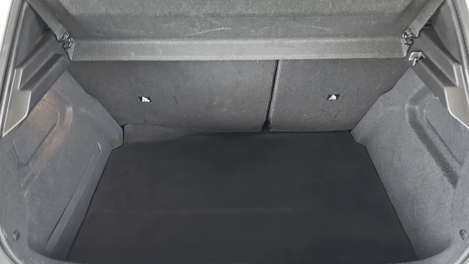 PEUGEOT 208 e-208 Allure