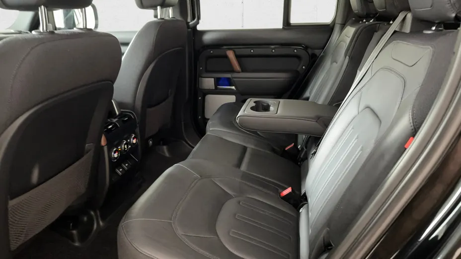 LAND ROVER Defender Defender 130 3.0 D300 mHEV X