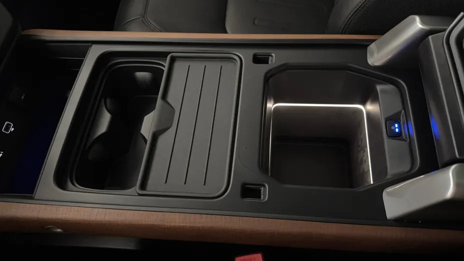 LAND ROVER Defender Defender 130 3.0 D300 mHEV X