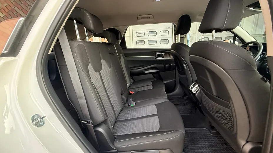 KIA Sorento Sorento 1.6 T-GDI HEV L 4WD aut 7os.