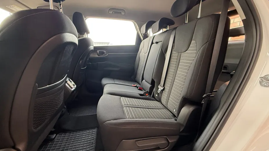 KIA Sorento Sorento 1.6 T-GDI HEV L 4WD aut 7os.