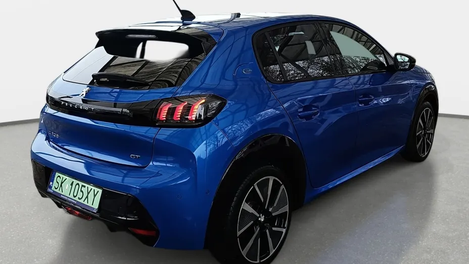 PEUGEOT 208 e-208 GT