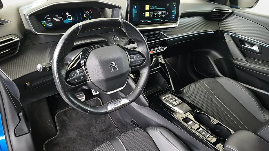 PEUGEOT 208 e-208 GT