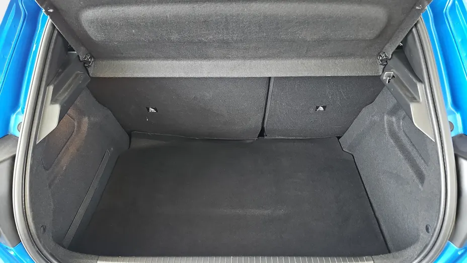 PEUGEOT 208 e-208 GT