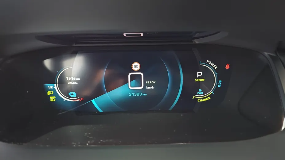 PEUGEOT 208 e-208 GT