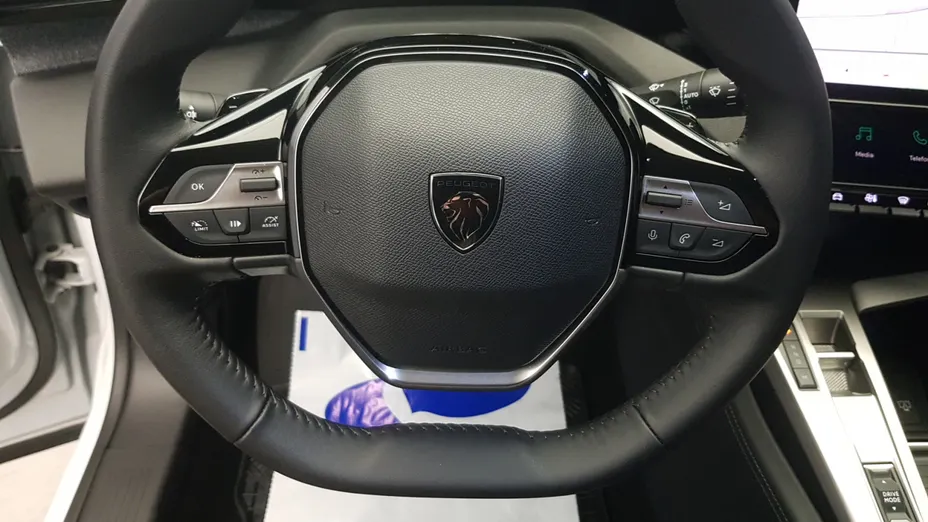 PEUGEOT 408 408 1.2 PureTech Allure S&S EAT8