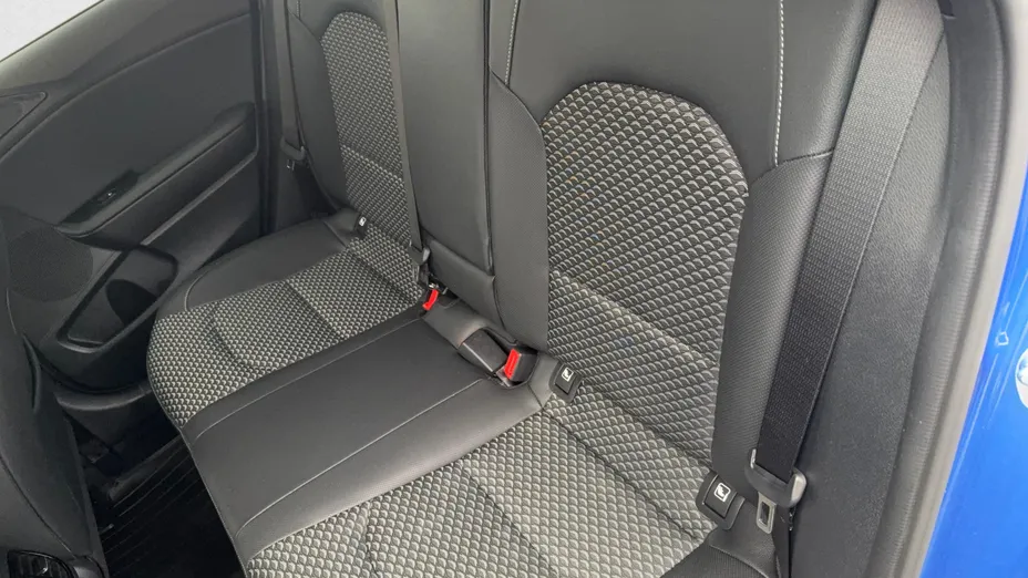 KIA Cee'd Ceed 1.5 T-GDI Tribute DCT