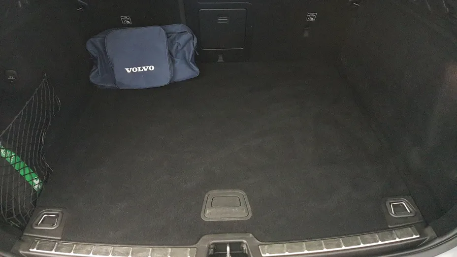 VOLVO XC60 XC60 B4 B Plus Dark aut