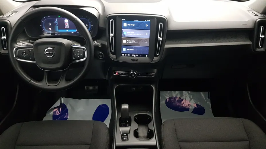 VOLVO XC40 XC40 B3 Essential aut