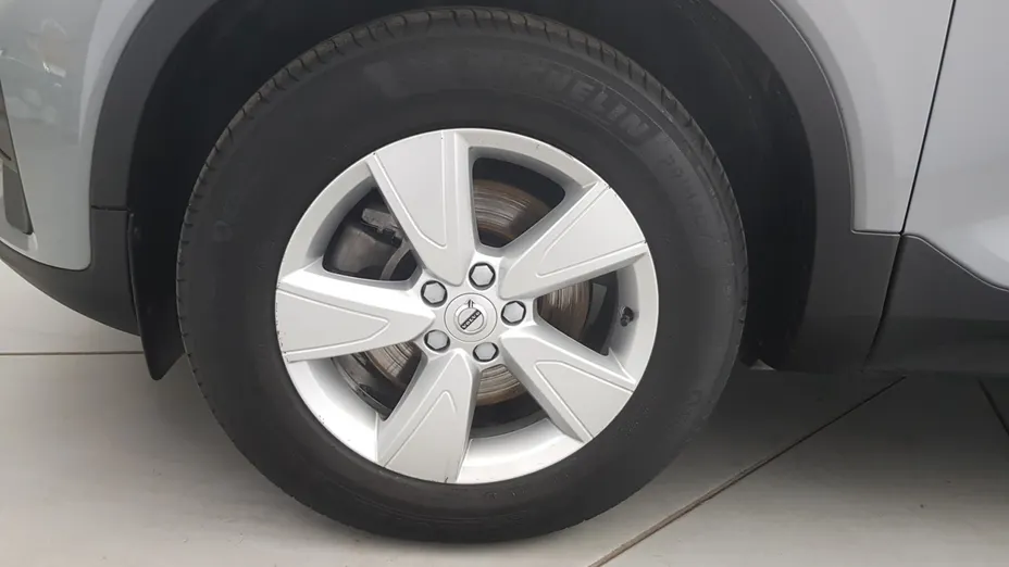 VOLVO XC40 XC40 B3 Essential aut