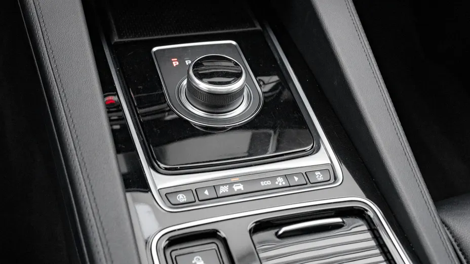 JAGUAR F-Pace F-Pace 2.0 i4D AWD Prestige aut