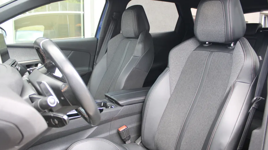 PEUGEOT 3008 3008 1.6 PureTech GPF GT Line S&S EAT8