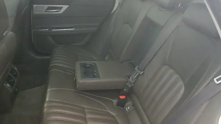 JAGUAR XF XF 2.0 i4D AWD Portfolio aut