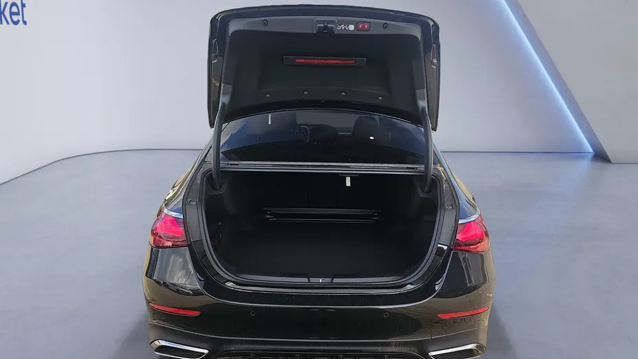 MERCEDES-BENZ E Klasa E 220 d mHEV 4-Matic AMG 9G-Tronic Nowy