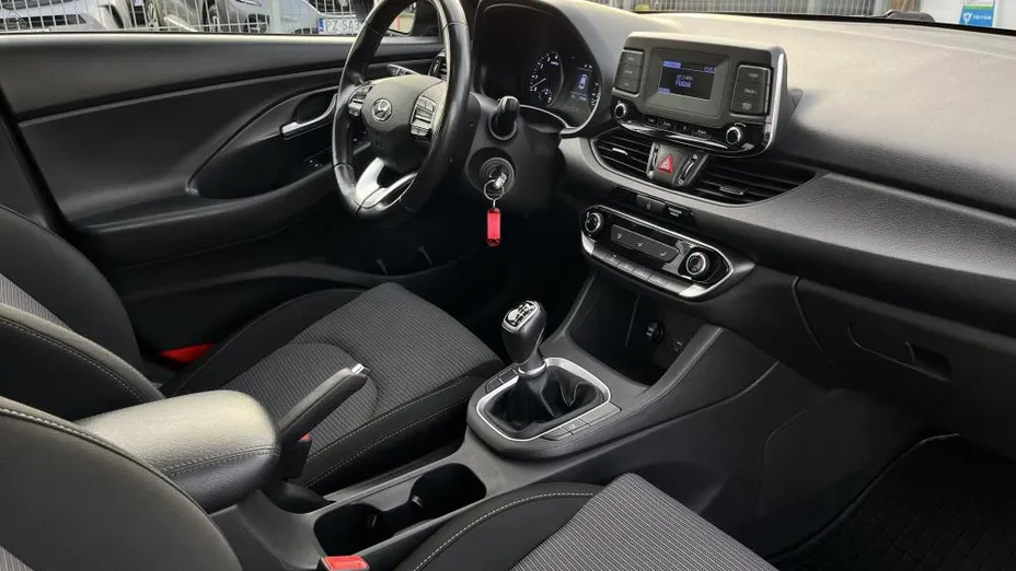 HYUNDAI i30 i30 1.5 DPI Classic +