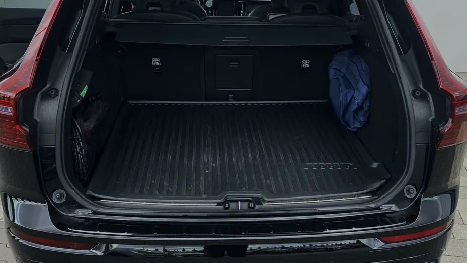 VOLVO XC60 XC60 T8 Plug-In Hybrid AWD Polestar Engineered aut