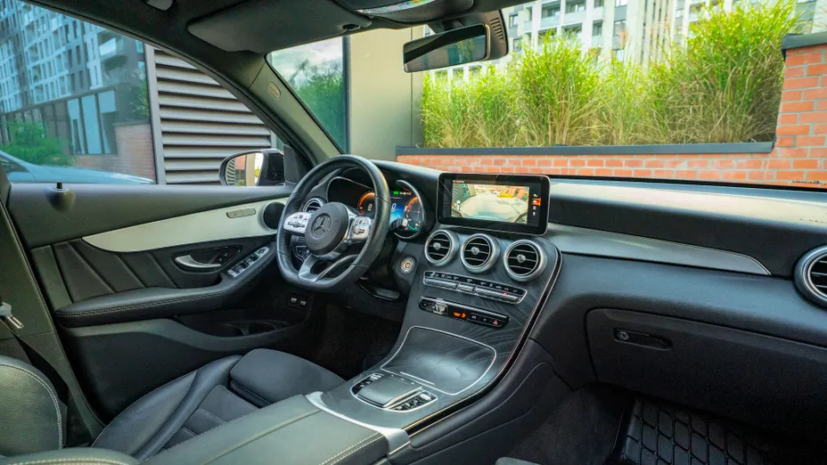 MERCEDES-BENZ GLC GLC 300 e 4-Matic AMG Line