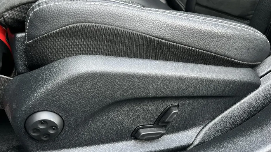 MERCEDES-BENZ C Klasa C 220 d 4MATIC 9G-TRONIC