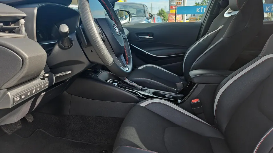 TOYOTA Corolla Corolla 2.0 Hybrid GR Sport