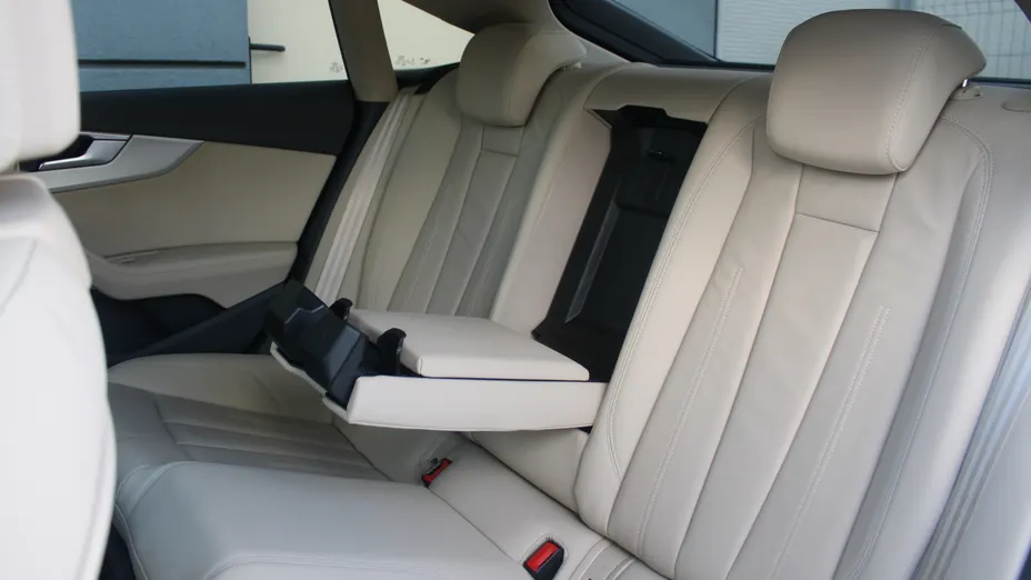 AUDI A5 A5 40 TFSI Sport S tronic