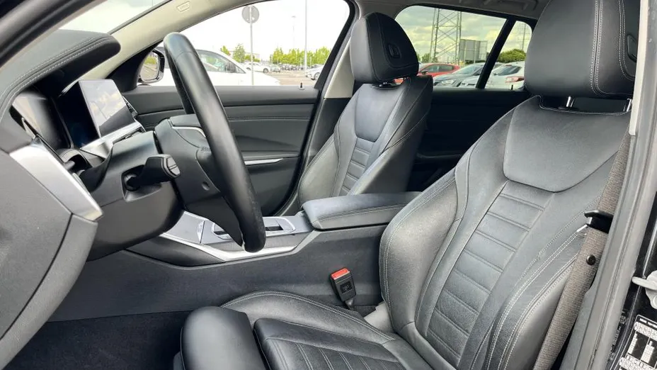 BMW Seria 3 320d xDrive mHEV Luxury Line aut