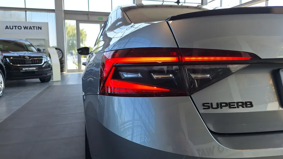 SKODA Superb Superb 2.0 TDI SCR Sportline DSG