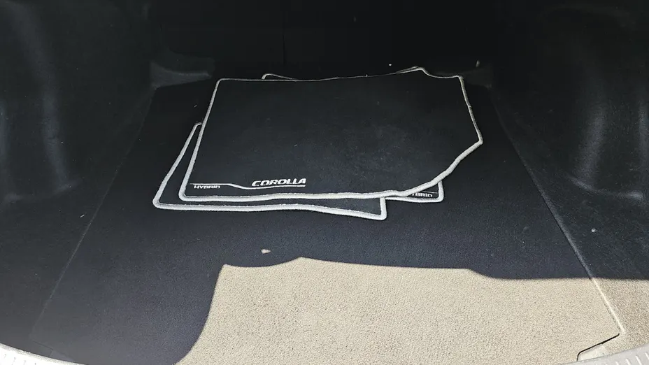 TOYOTA Corolla Corolla 1.8 Hybrid Comfort