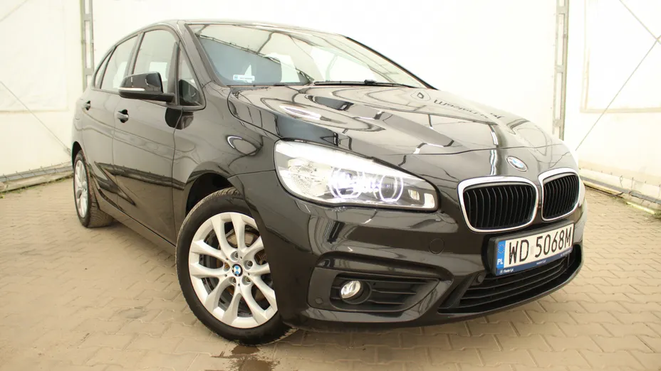 BMW Seria 2 218d Advantage aut