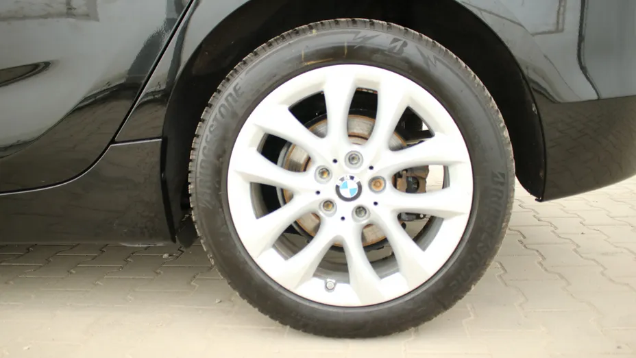 BMW Seria 2 218d Advantage aut