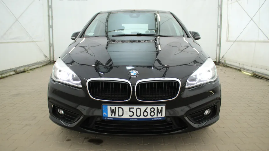 BMW Seria 2 218d Advantage aut