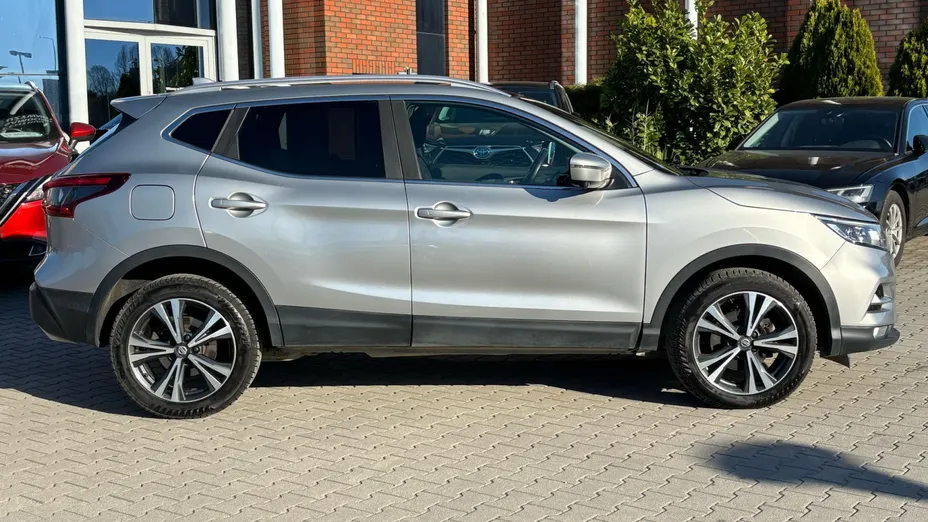 NISSAN Qashqai Qashqai 1.6 DIG-T N-Connecta
