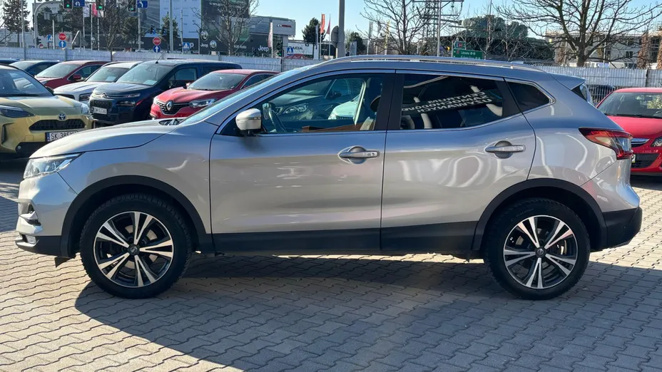NISSAN Qashqai Qashqai 1.6 DIG-T N-Connecta