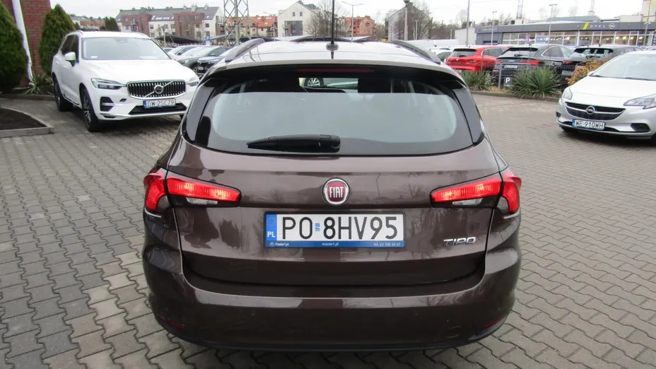 FIAT Tipo Tipo 1.6 E-Torq 16v Easy aut