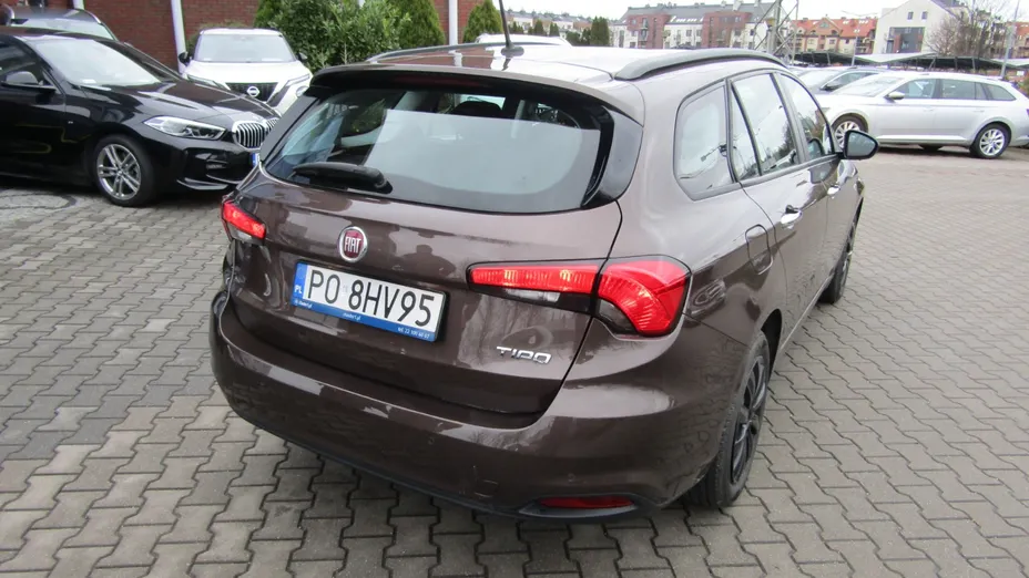 FIAT Tipo Tipo 1.6 E-Torq 16v Easy aut