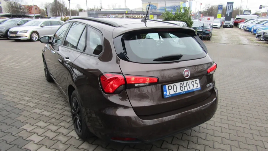 FIAT Tipo Tipo 1.6 E-Torq 16v Easy aut