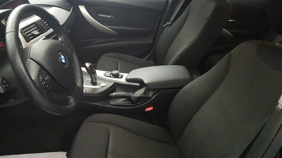 BMW Seria 3 316d Advantage aut