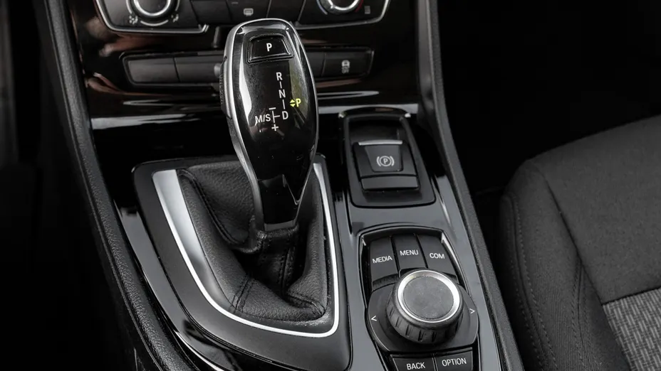 BMW Seria 2 218i GPF