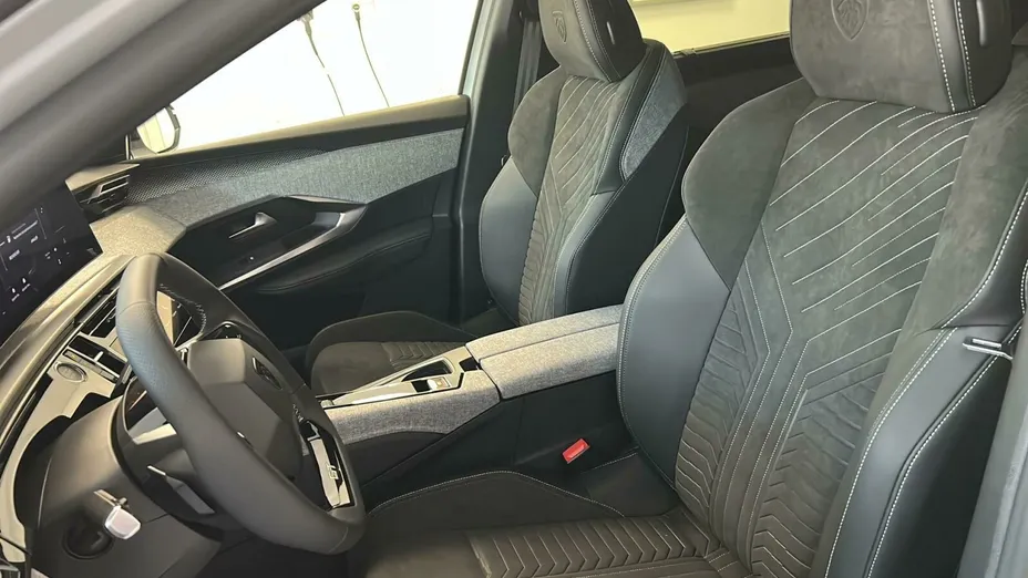 PEUGEOT 5008 5008 1.2 PureTech mHEV GT S&S e-DCS6