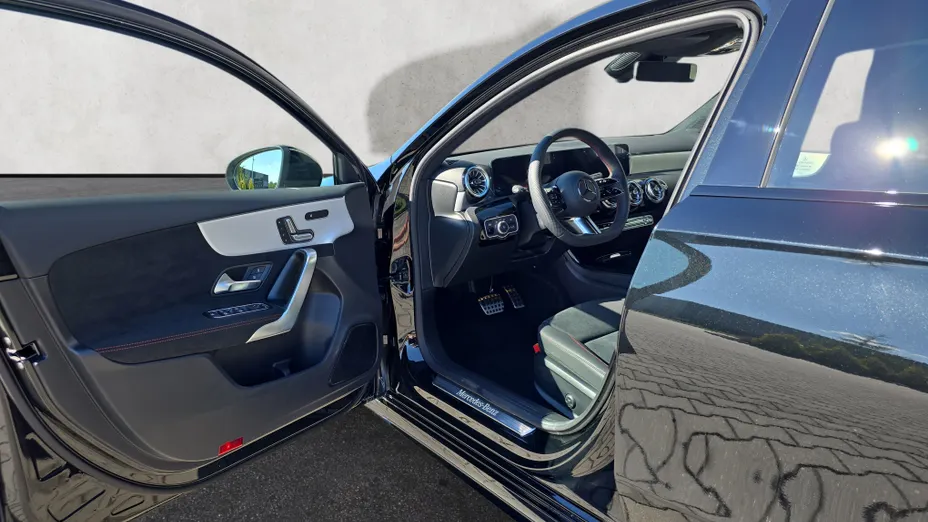 MERCEDES-BENZ A Klasa A 220 4-Matic AMG Line 8G-DCT Nowy