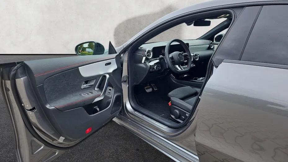 MERCEDES-BENZ CLA CLA 200 mHEV AMG Line 7G-DCT Nowy