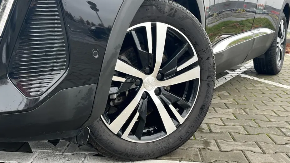 PEUGEOT 5008 5008 2.0 BlueHDi GT S&S EAT8