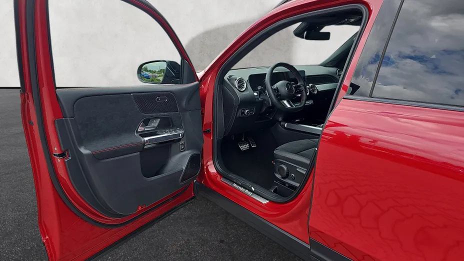 MERCEDES-BENZ GLB GLB 200 mHEV AMG Line 7G-DCT Nowy