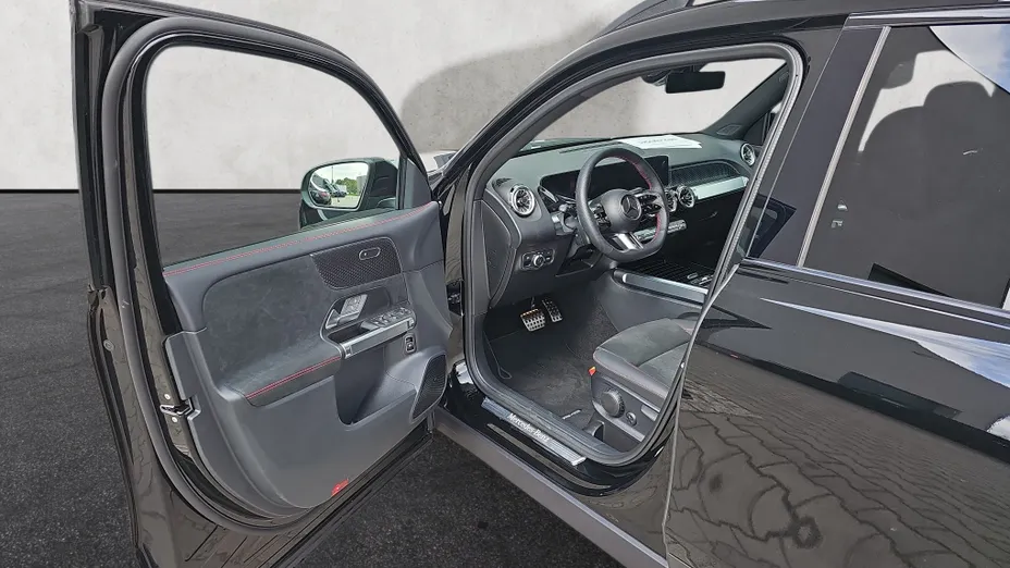MERCEDES-BENZ GLB GLB 200 mHEV AMG Line 7G-DCT Nowy