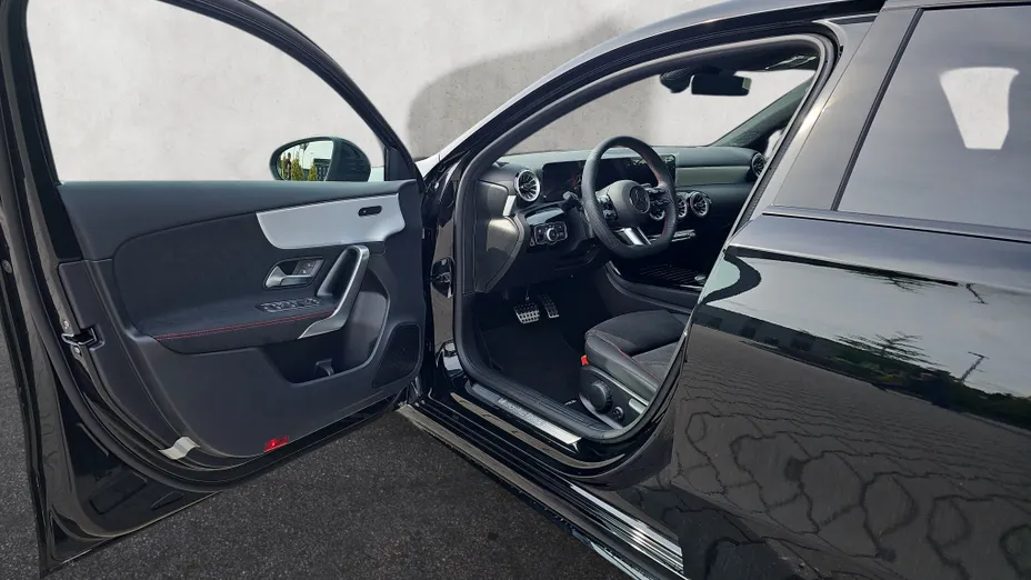 MERCEDES-BENZ A Klasa A 220 4-Matic AMG Line 8G-DCT Nowy
