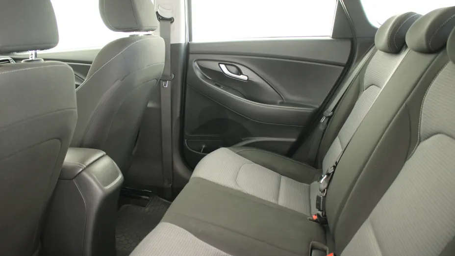 HYUNDAI i30 i30 1.6 D Classic +