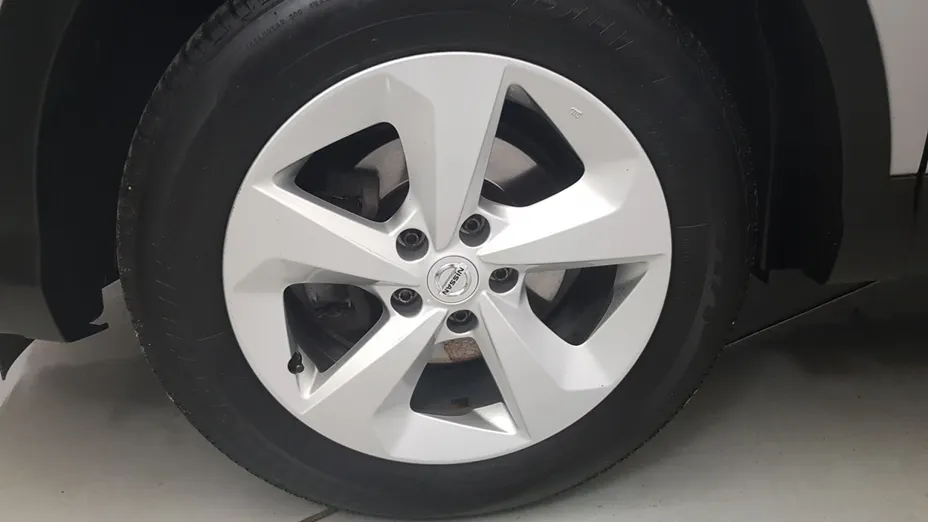 NISSAN Qashqai Qashqai 1.3 DIG-T Acenta DCT