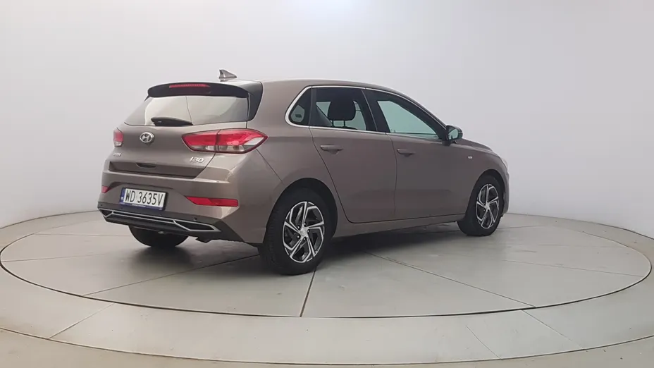 HYUNDAI i30 i30 1.5 T-GDI 48V Comfort DCT